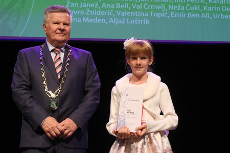 ZLATE PETICE 34 FOTO LJUBO VUKELIČ